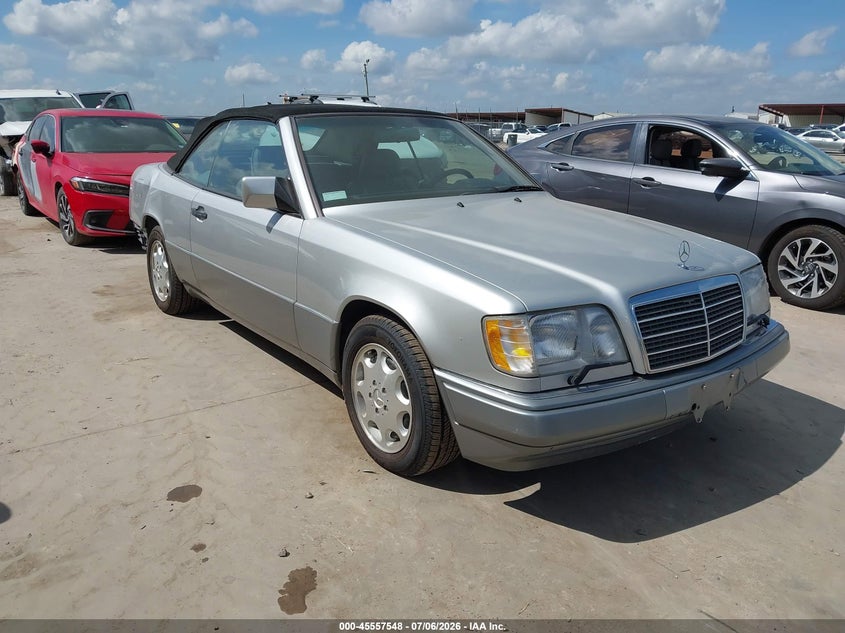1995 Mercedes-benz E-class VIN WDBEA66E4SC200050 IAAI salvage auction — NORMAL WEAR, Original (Texas), sold $7,850 on 2026-07-14 (photo 1)