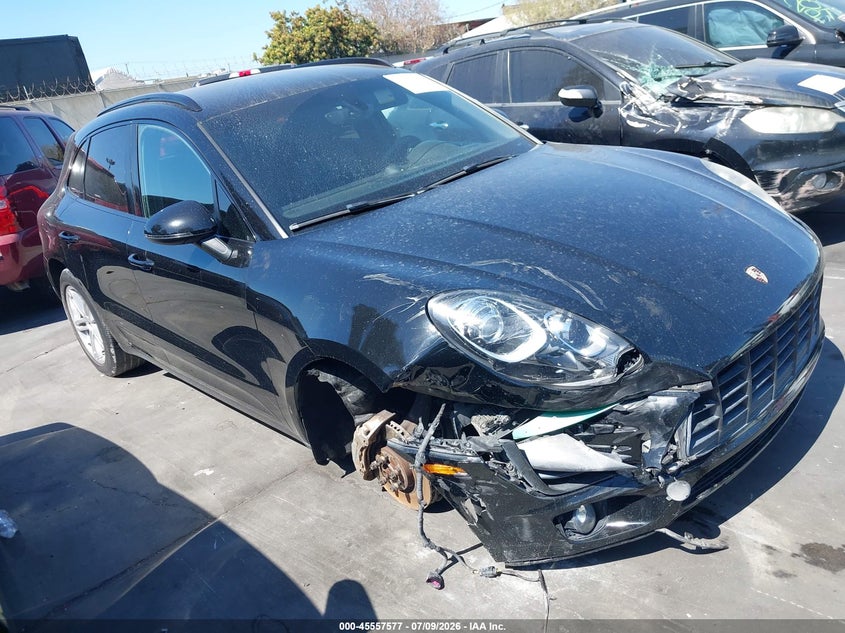 2016 Porsche Macan VIN WP1AB2A53GLB55735 IAAI salvage auction — RIGHT FRONT, Salvage Title, sold $3,050 on 2026-09-04 (photo 1)