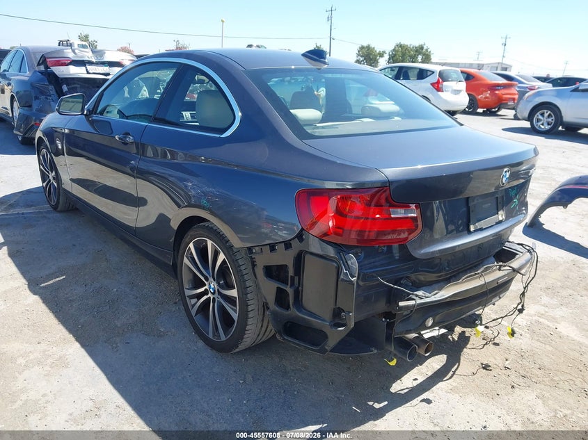 2017 BMW 2er VIN WBA2F9C59HV664327 IAAI salvage auction — REAR END, Salvage Title, sold $4,950 on 2026-07-18 (photo 3)