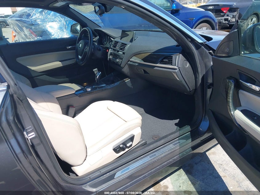 2017 BMW 2er VIN WBA2F9C59HV664327 IAAI salvage auction — REAR END, Salvage Title, sold $4,950 on 2026-07-18 (photo 5)