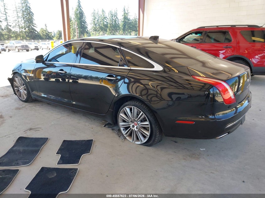 2016 Jaguar Xj VIN SAJWA2GE3GMW03033 IAAI salvage auction — LEFT FRONT, Bill Of Sale (Washington), sold $225 on 2026-07-29 (photo 3)