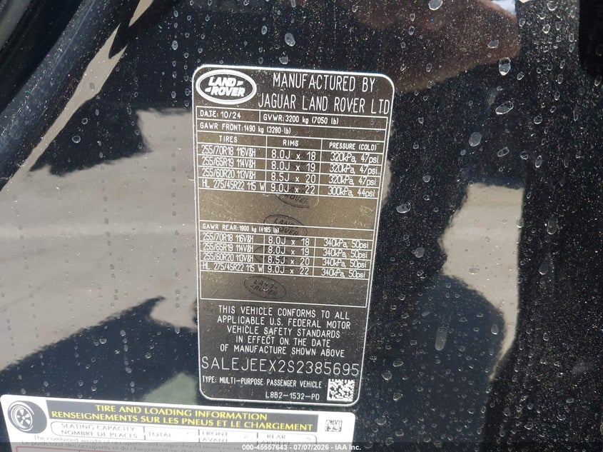 2025 Land rover Defender VIN SALEJEEX2S2385695 IAAI salvage auction — REAR END, Salvage Title, sold $37,000 on 2026-08-01 (photo 9)