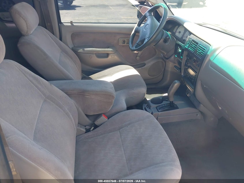 2004 Toyota Tacoma VIN 5TEVL52N14Z313261 IAAI salvage auction — RIGHT REAR, Salvage (California), sold $2,525 on 2026-07-20 (photo 5)