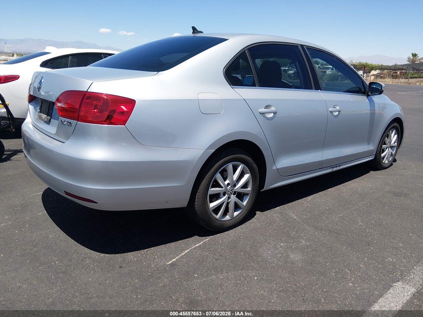 2013 Volkswagen Jetta VIN 3VWDP7AJ6DM409472 IAAI salvage auction — NORMAL WEAR, Clear (Nevada), sold $1,050 on 2026-07-24 (photo 4)