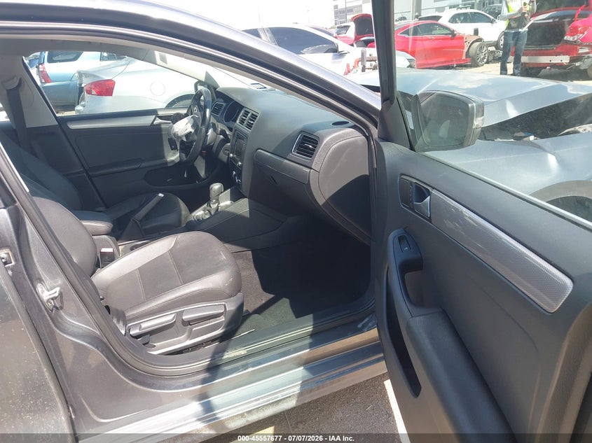2017 Volkswagen Jetta VIN 3VWDB7AJ8HM366175 IAAI salvage auction — FRONT END, Salvage (Texas), sold $1,400 on 2026-08-10 (photo 5)