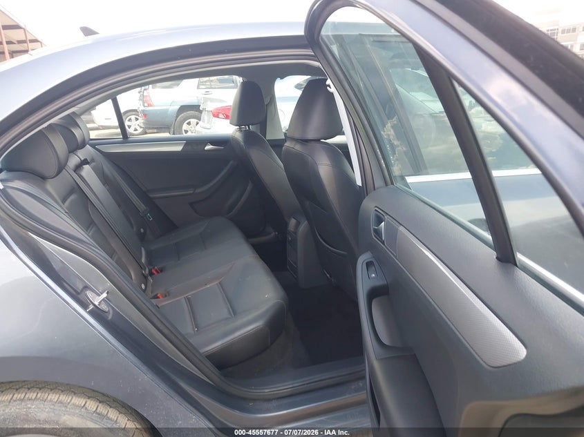 2017 Volkswagen Jetta VIN 3VWDB7AJ8HM366175 IAAI salvage auction — FRONT END, Salvage (Texas), sold $1,400 on 2026-08-10 (photo 8)