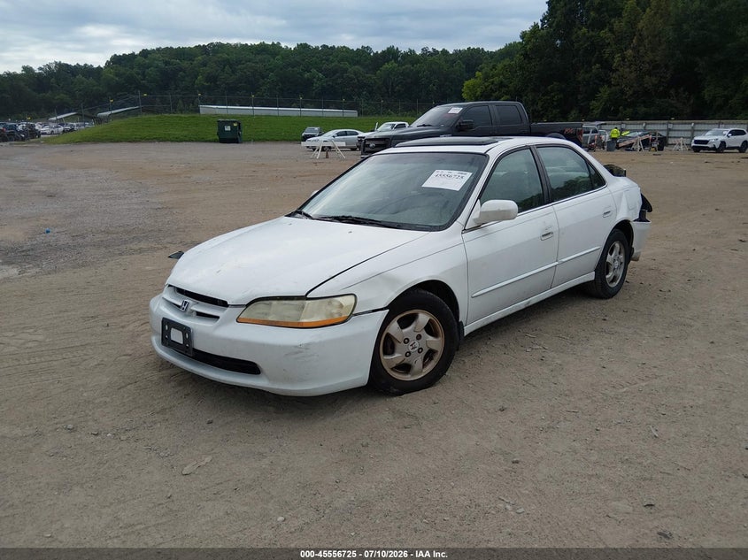 1998 Honda Accord VIN 1HGCG5659WA265058 IAAI salvage auction — FRONT & REAR, Clear (Tennessee), sold $275 on 2026-08-08 (photo 2)