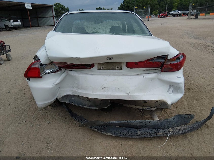 1998 Honda Accord VIN 1HGCG5659WA265058 IAAI salvage auction — FRONT & REAR, Clear (Tennessee), sold $275 on 2026-08-08 (photo 6)