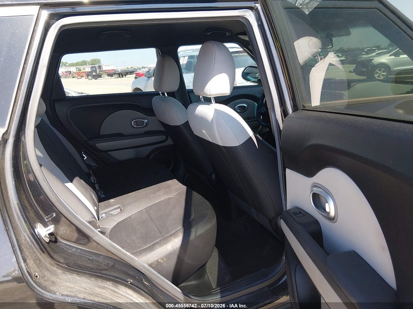 2015 Kia Soul VIN KNDJN2A2XF7187362 IAAI salvage auction — NORMAL WEAR, Original (Texas), sold $225 on 2026-07-28 (photo 8)