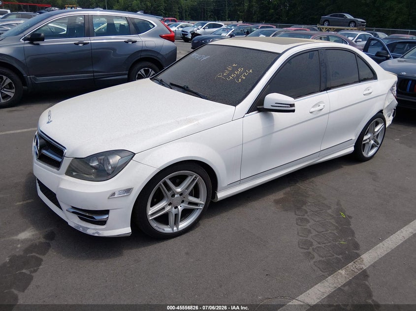 2013 Mercedes-benz C-klasse VIN WDDGF4HB1DR253006 IAAI salvage auction — NORMAL WEAR, Clear (North Carolina), sold $1,300 on 2026-07-15 (photo 2)