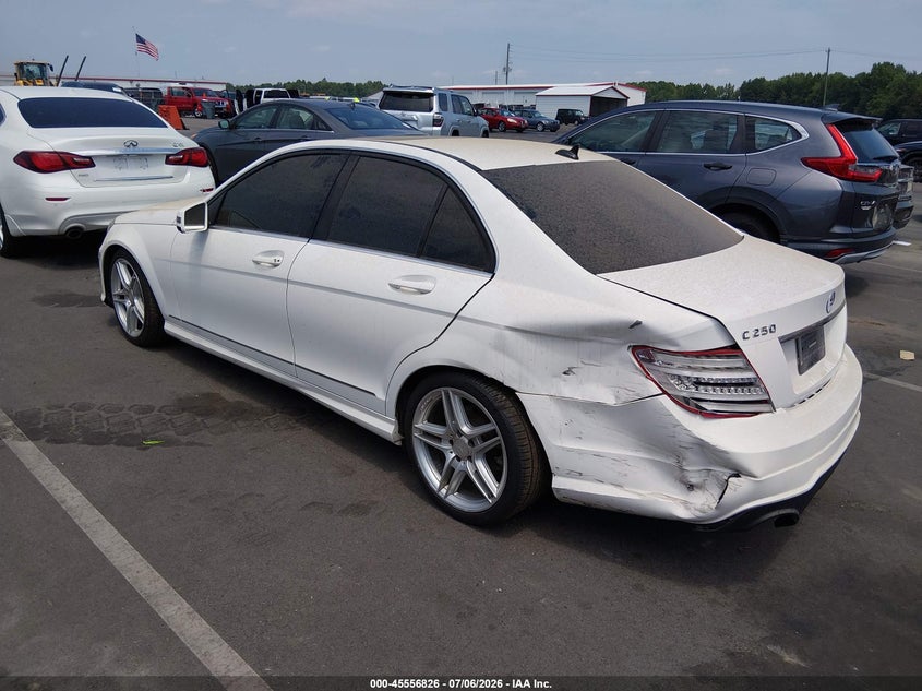 2013 Mercedes-benz C-klasse VIN WDDGF4HB1DR253006 IAAI salvage auction — NORMAL WEAR, Clear (North Carolina), sold $1,300 on 2026-07-15 (photo 3)
