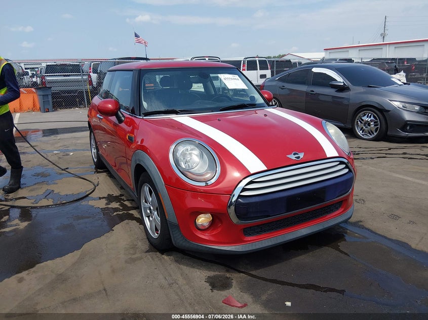 2014 Mini Hard top VIN WMWXM5C5XET934886 IAAI salvage auction — REAR END, Salvage (North Carolina), sold $875 on 2026-08-06 (photo 1)