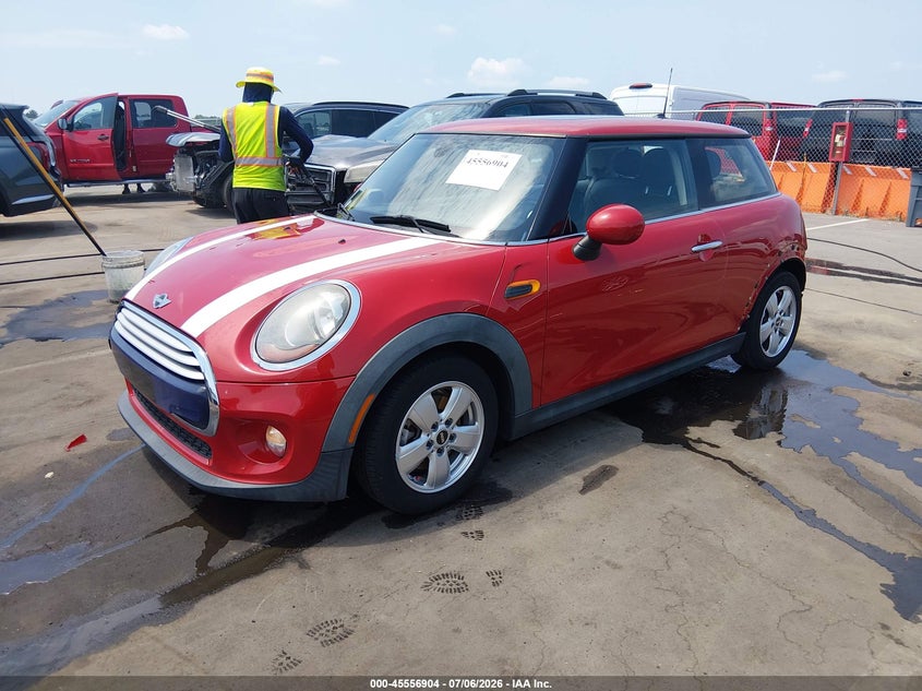 2014 Mini Hard top VIN WMWXM5C5XET934886 IAAI salvage auction — REAR END, Salvage (North Carolina), sold $875 on 2026-08-06 (photo 2)