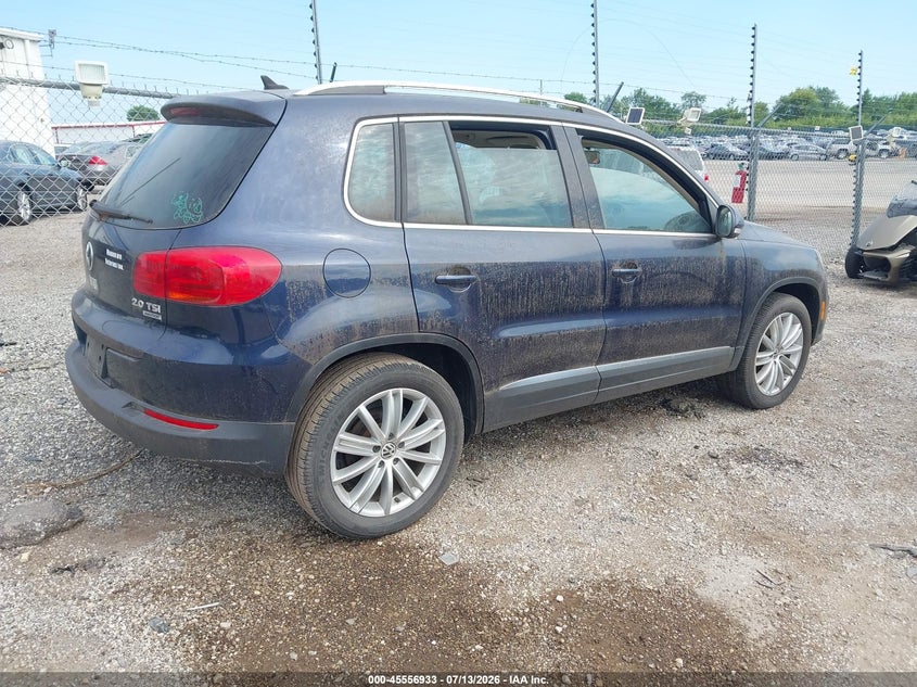 2012 Volkswagen Tiguan VIN WVGBV7AX8CW508048 IAAI salvage auction — NORMAL WEAR, Clear (Illinois), sold $475 on 2026-07-29 (photo 4)