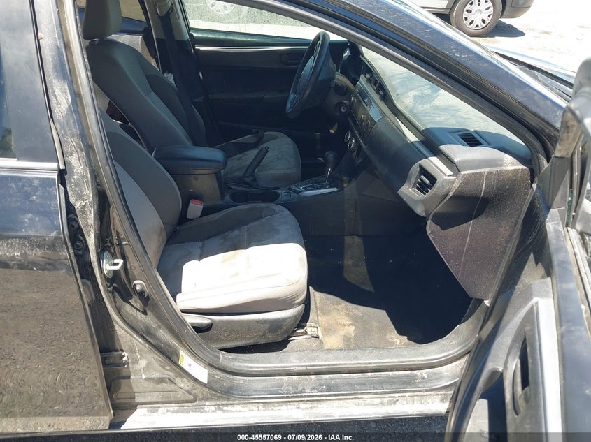 2015 Toyota Corolla VIN 5YFBURHE3FP213802 IAAI salvage auction — ROLLOVER, Non-Repairable (California), sold $550 on 2026-07-30 (photo 5)