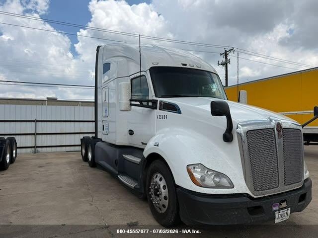 2019 Kenworth T680 VIN 1XKYD49X1KJ248970 IAAI salvage auction — REPOSSESSION, Clear (Florida), sold $15,000 on 2026-07-15 (photo 1)