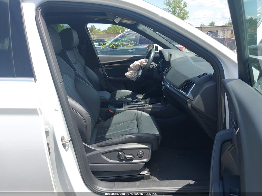 2023 Audi Q5 sportback VIN WA15AAFY0P2074078 IAAI salvage auction — FRONT END, Mv-907A (New York), sold $13,000 on 2026-08-19 (photo 5)