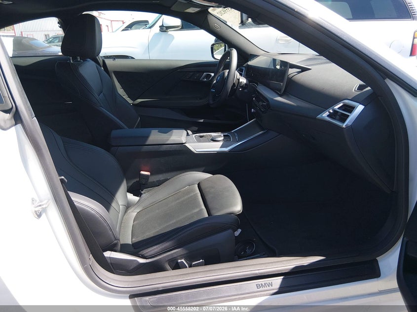 2026 BMW 2er VIN 3MW33CM06T8G27020 IAAI salvage auction — RIGHT SIDE, Clear (Nevada), sold $15,100 on 2026-07-16 (photo 5)