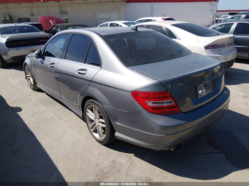 2013 Mercedes-benz C class VIN WDDGF4HBXDR273321 IAAI salvage auction — NORMAL WEAR, Original (Texas), sold $1,200 on 2026-07-29 (photo 3)