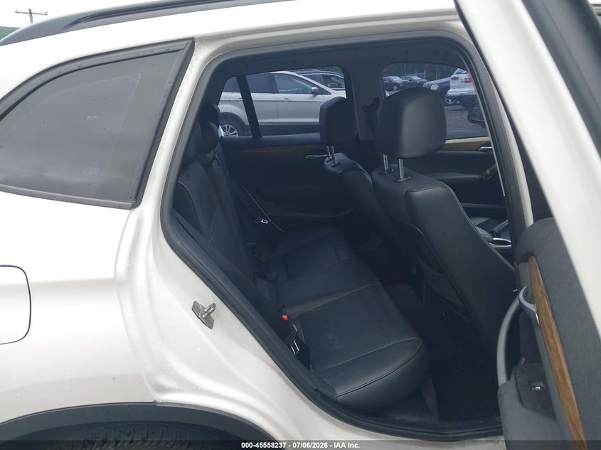 2015 BMW X1 VIN WBAVL1C57FVY37928 IAAI salvage auction — NORMAL WEAR, Clear (Pennsylvania), sold $1,000 on 2026-07-20 (photo 8)