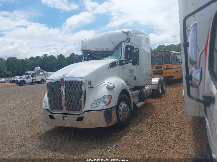 2019 Kenworth T680 VIN 1XKYD49X1KJ314059 IAAI salvage auction — FRONT END, Salvage (Georgia), sold $9,400 on 2026-09-09 (photo 2)