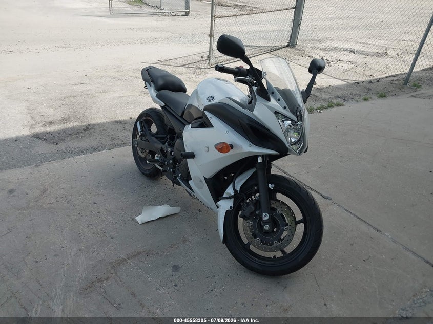 2009 Yamaha Fz6 VIN JYARJ18E19A004118 IAAI salvage auction — RIGHT SIDE, Salvage (Massachusetts), sold $650 on 2026-08-22 (photo 1)