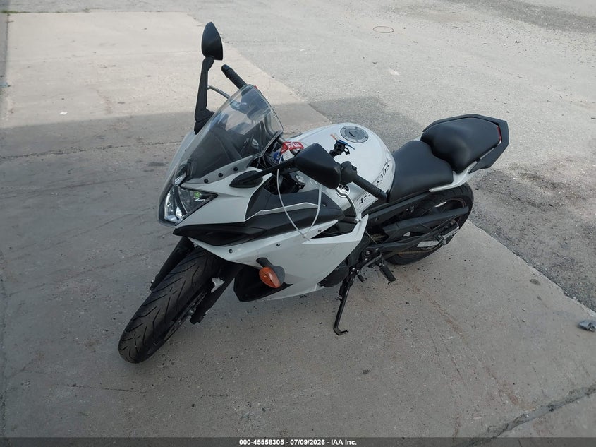 2009 Yamaha Fz6 VIN JYARJ18E19A004118 IAAI salvage auction — RIGHT SIDE, Salvage (Massachusetts), sold $650 on 2026-08-22 (photo 2)