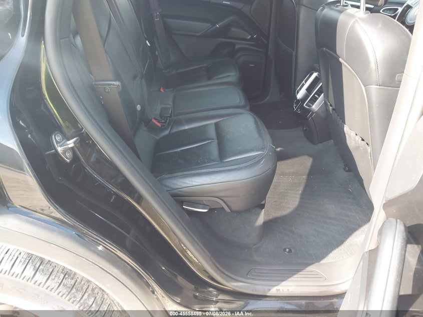 2014 Porsche Cayenne VIN WP1AA2A23ELA93811 IAAI salvage auction — FRONT & REAR, Salvage (Ohio), sold $2,650 on 2026-07-29 (photo 8)