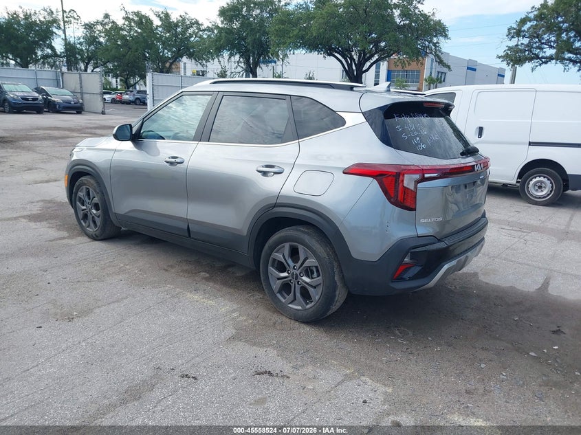 2024 Kia Seltos VIN KNDEU2AA1R7623466 IAAI salvage auction — RIGHT FRONT, Salvage Title, sold $2,550 on 2026-07-22 (photo 3)