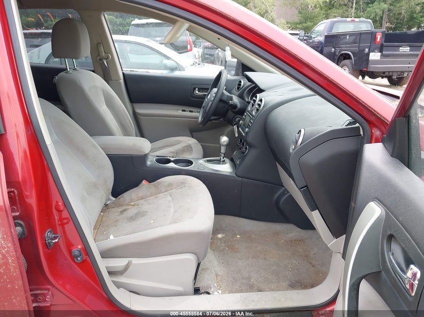 2015 Nissan Rogue VIN JN8AS5MV8FW763217 IAAI salvage auction — NORMAL WEAR, Original (New Hampshire), sold $300 on 2026-07-29 (photo 5)