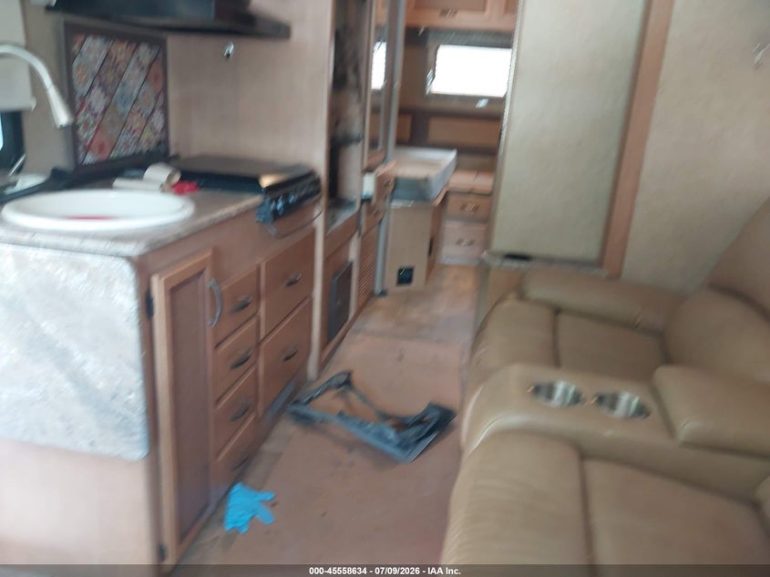 2016 Ford E-450 VIN 1FC4E4KS0GDC32903 IAAI salvage auction — Burn Interior, Salvage (Virginia), sold $7,600 on 2026-07-28 (photo 8)