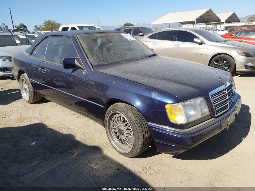 1995 Mercedes-benz E-class VIN WDBEA66E6SC172512 — IAAI salvage auction photo