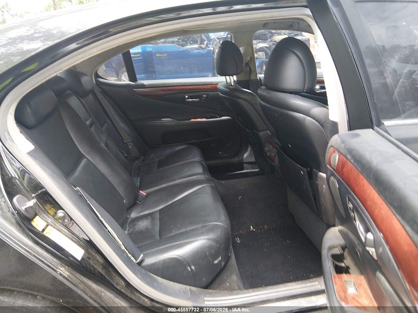 2007 Lexus Ls 460 VIN JTHGL46F675016689 IAAI salvage auction — NORMAL WEAR, Clear (Virginia), sold $450 on 2026-07-28 (photo 8)