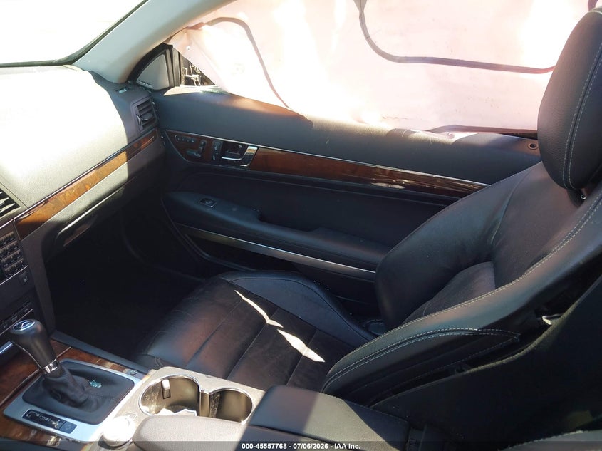 2011 Mercedes-benz E-klasse VIN WDDKJ5GB7BF077044 IAAI salvage auction — RIGHT SIDE, Salvage (California), sold $925 on 2026-08-01 (photo 5)