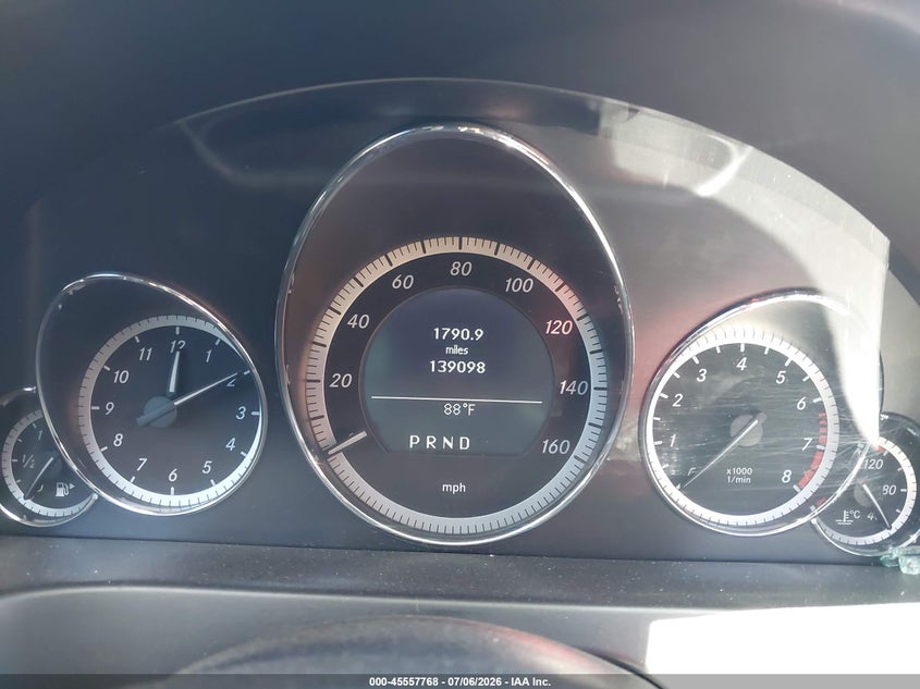 2011 Mercedes-benz E-klasse VIN WDDKJ5GB7BF077044 IAAI salvage auction — RIGHT SIDE, Salvage (California), sold $925 on 2026-08-01 (photo 7)