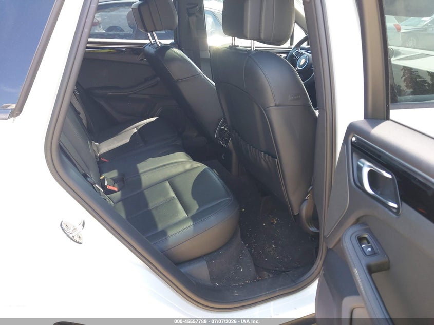 2024 Porsche Macan VIN WP1AA2A51RLB16387 IAAI salvage auction — LEFT & RIGHT, Enterprise Vehicles Clear Only (Washington), sold $8,600 on 2026-07-08 (photo 8)