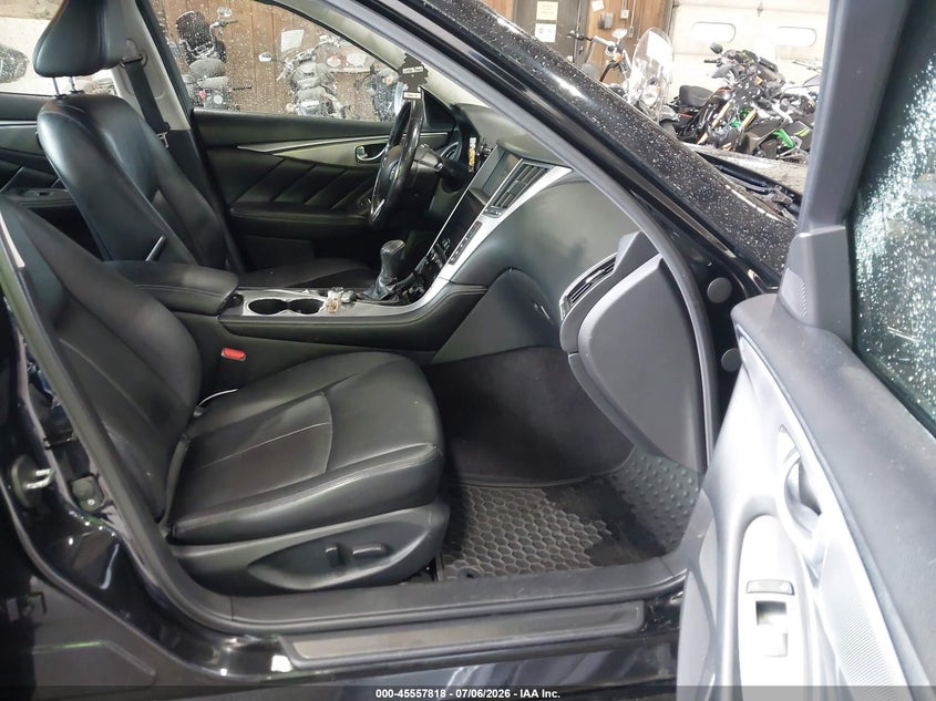 2015 Infiniti Q50 VIN JN1BV7AR5FM421605 IAAI salvage auction — NORMAL WEAR, Clear (New York), sold $3,425 on 2026-07-29 (photo 5)