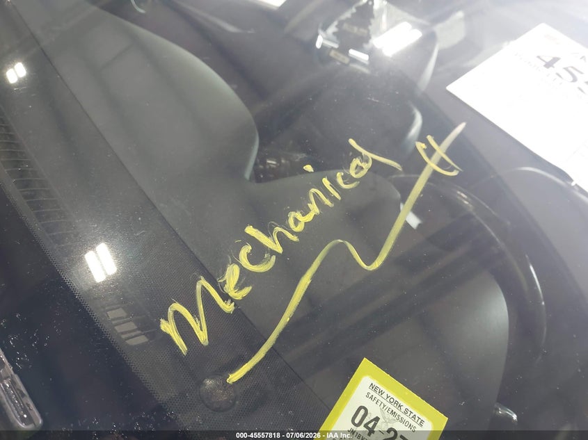 2015 Infiniti Q50 VIN JN1BV7AR5FM421605 IAAI salvage auction — NORMAL WEAR, Clear (New York), sold $3,425 on 2026-07-29 (photo 6)