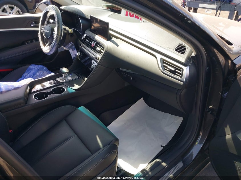 2026 Genesis G70 VIN KMTG64SC4TU170470 IAAI salvage auction — SIDE, Salvage Title, sold $16,225 on 2026-08-19 (photo 5)