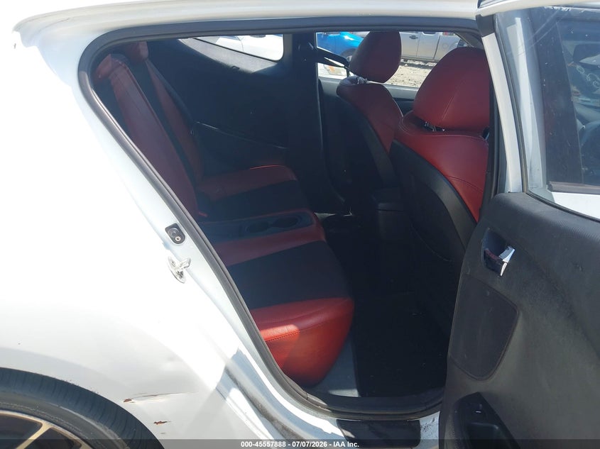 2012 Hyundai Veloster VIN KMHTC6AD4CU026201 IAAI salvage auction — NORMAL WEAR, Repossession Paperwork (Georgia), sold $50 on 2026-07-30 (photo 8)