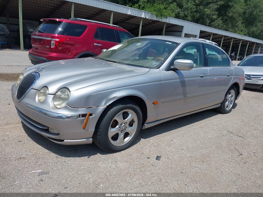 2000 Jaguar S type VIN SAJDA01C4YFL61880 IAAI salvage auction — NORMAL WEAR, Clear (Kansas), sold $500 on 2026-07-15 (photo 2)