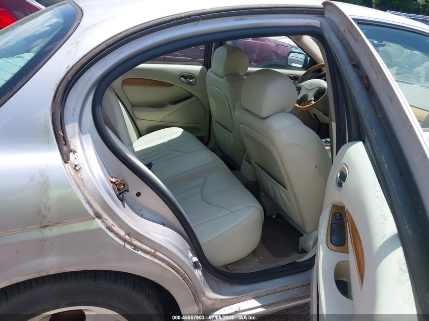 2000 Jaguar S type VIN SAJDA01C4YFL61880 IAAI salvage auction — NORMAL WEAR, Clear (Kansas), sold $500 on 2026-07-15 (photo 8)