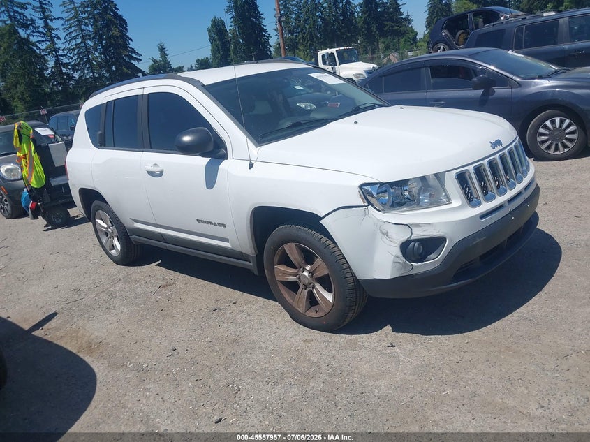 2011 Jeep Compass VIN 1J4NT1FA4BD243187 IAAI salvage auction — NORMAL WEAR, Clear (Washington), sold $825 on 2026-08-01 (photo 1)