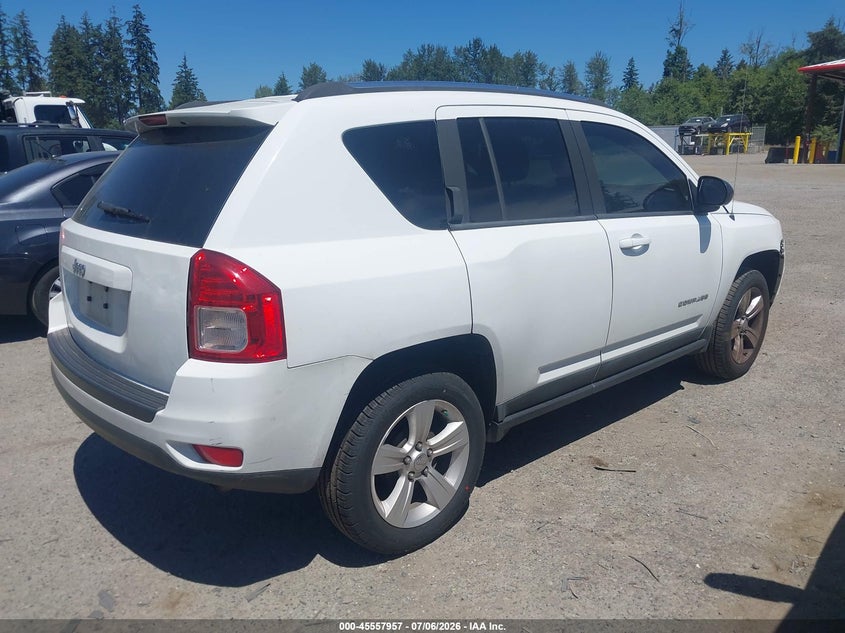 2011 Jeep Compass VIN 1J4NT1FA4BD243187 IAAI salvage auction — NORMAL WEAR, Clear (Washington), sold $825 on 2026-08-01 (photo 4)