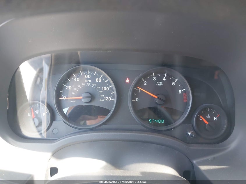 2011 Jeep Compass VIN 1J4NT1FA4BD243187 IAAI salvage auction — NORMAL WEAR, Clear (Washington), sold $825 on 2026-08-01 (photo 7)