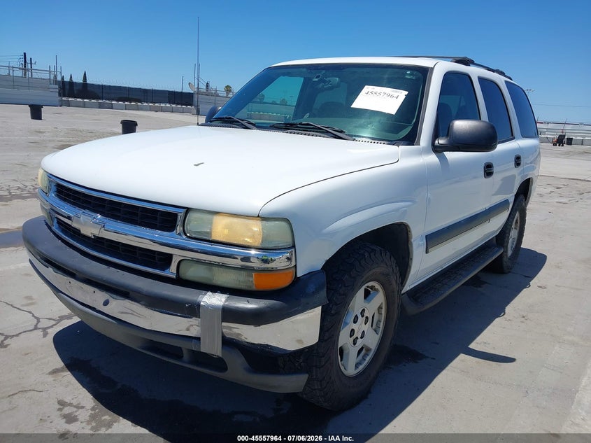 2004 Chevrolet Tahoe VIN 1GNEC13T34J148689 IAAI salvage auction — REAR END, Salvage (California), sold $975 on 2026-08-01 (photo 2)