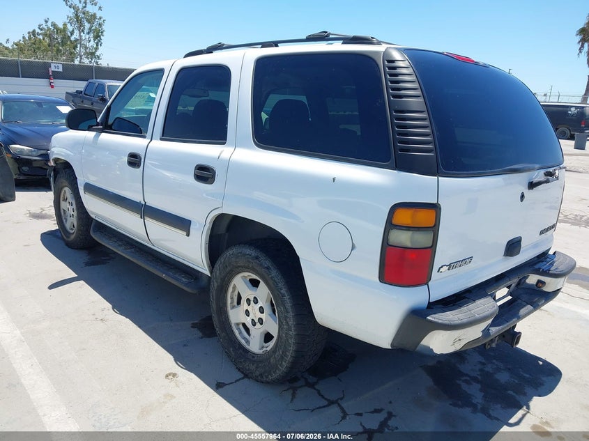 2004 Chevrolet Tahoe VIN 1GNEC13T34J148689 IAAI salvage auction — REAR END, Salvage (California), sold $975 on 2026-08-01 (photo 3)