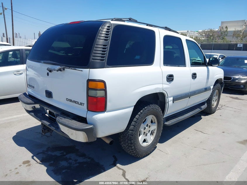 2004 Chevrolet Tahoe VIN 1GNEC13T34J148689 IAAI salvage auction — REAR END, Salvage (California), sold $975 on 2026-08-01 (photo 4)
