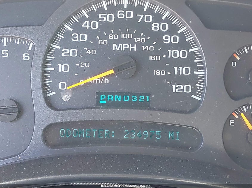2004 Chevrolet Tahoe VIN 1GNEC13T34J148689 IAAI salvage auction — REAR END, Salvage (California), sold $975 on 2026-08-01 (photo 7)