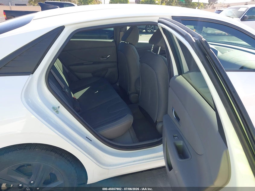 2021 Hyundai Elantra VIN 5NPLS4AG8MH002842 IAAI salvage auction — NORMAL WEAR, Salvage (California), sold $3,250 on 2026-07-20 (photo 8)